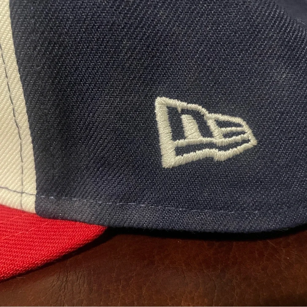 Chicago White Sox New Era baseball cap in great used condition, size 7.5 inches - Picture 3 of 6